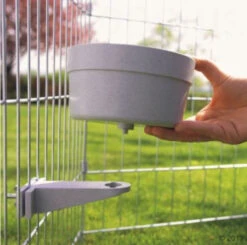 Savic Kunststof Voederbak ( Crock ) 550 Ml -Birdshop Christina Screenshot 20220914 210532